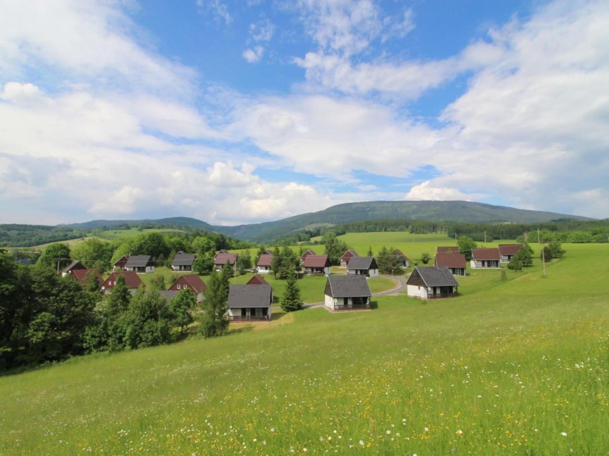 Holiday Home Holiday Hill 39 By Interhome Cista  Kültér fotó