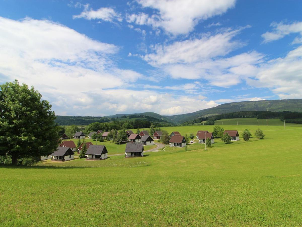 Holiday Home Holiday Hill 39 By Interhome Cista  Kültér fotó